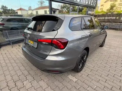 Fiat Tipo 2021 - 14900 EUR, 88000 km - AUTO.MOTO.pt - 88000km - foto 9 de 12