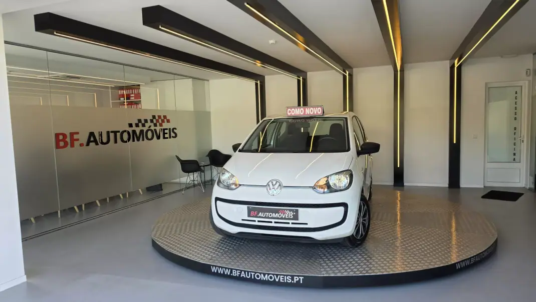 Volkswagen Up! 2016 - 8500 EUR, 79613 km - 79613km - foto 12 de 49