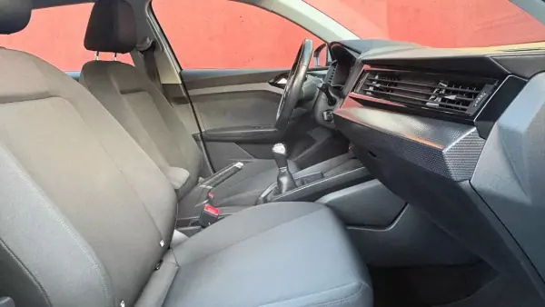Audi A1 Sportback 2022 - 15900 EUR, 87500 km - AUTO.MOTO.pt - 87500km - foto 11 de 12