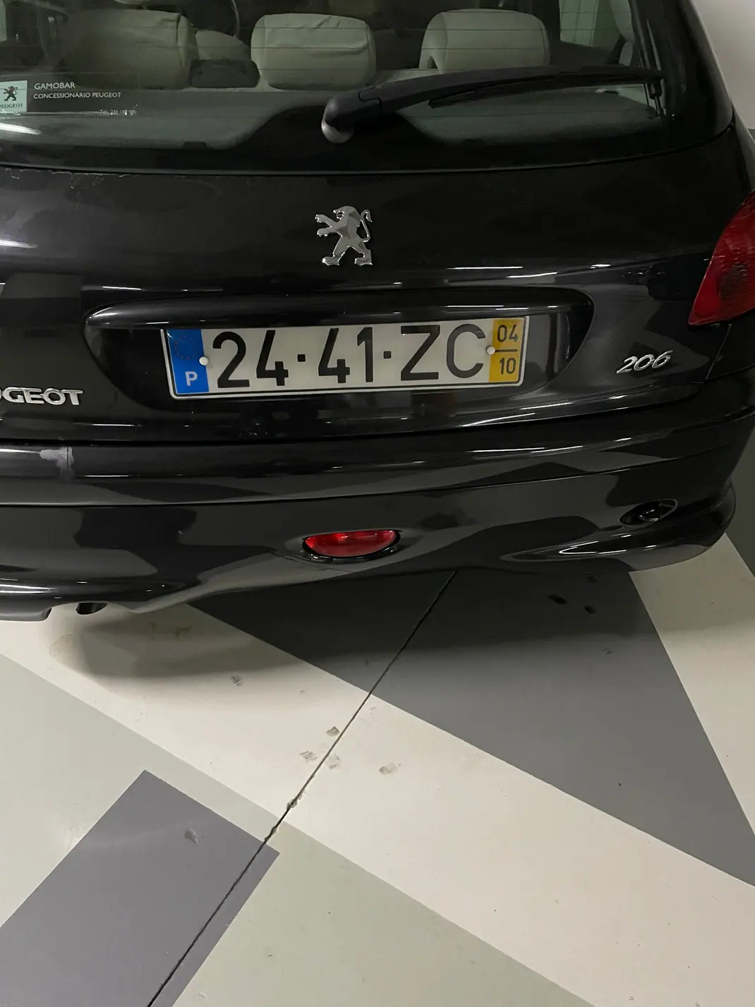 Peugeot 206 2004 - 5000 EUR, 42966 km - foto 1 de 15