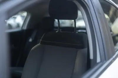 Citroën C3 2018 - 9500 EUR, 130900 km - AUTO.MOTO.pt - 130900km - foto 19 de 26