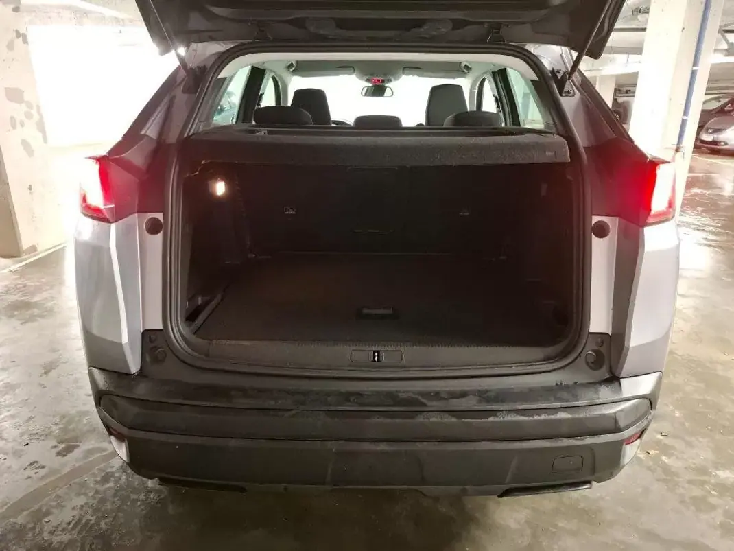 Peugeot 3008 2021 - 18990 EUR, 156304 km - AUTO.MOTO.pt - 156304km - foto 10 de 10