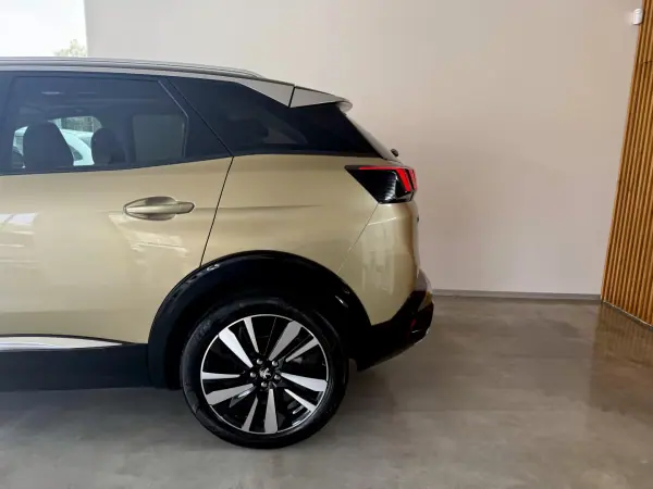 Peugeot 3008 2017 - 18500 EUR, 155000 km - AUTO.MOTO.pt - 155000km - foto 20 de 112