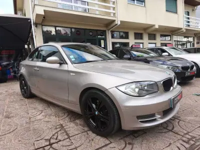 BMW 120 2009 — foto 5 de 30