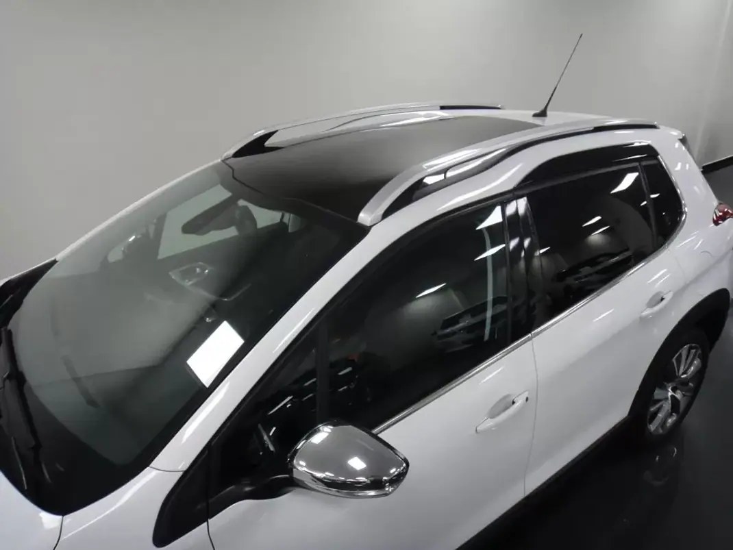 Peugeot 2008 2019 - 11250 EUR, 90000 km - AUTO.MOTO.pt - 90000km - foto 11 de 32