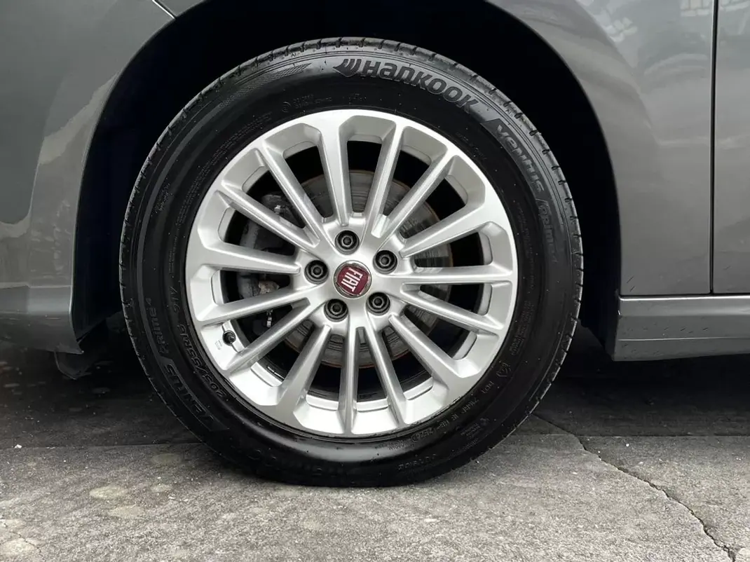 Fiat Tipo 2021 - 11900 EUR, 116480 km - AUTO.MOTO.pt - 116480km - foto 7 de 34