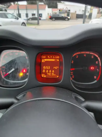 Fiat Panda 2022 - 10900 EUR, 70000 km - AUTO.MOTO.pt - 70000km - foto 4 de 12