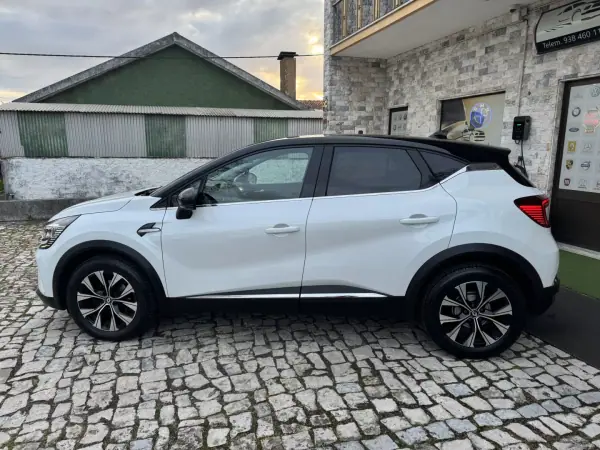 Renault Captur 2023 - 18500 EUR, 103000 km - AUTO.MOTO.pt - 103000km - foto 4 de 48