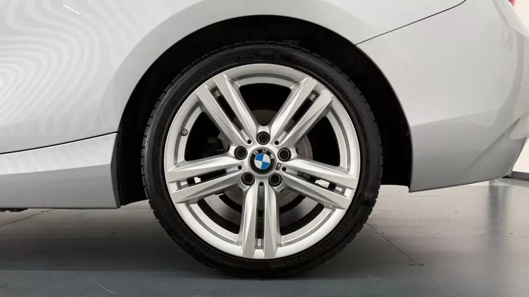 BMW 218 2016 - 19490 EUR, 108715 km - AUTO.MOTO.pt - 108715km - foto 28 de 35