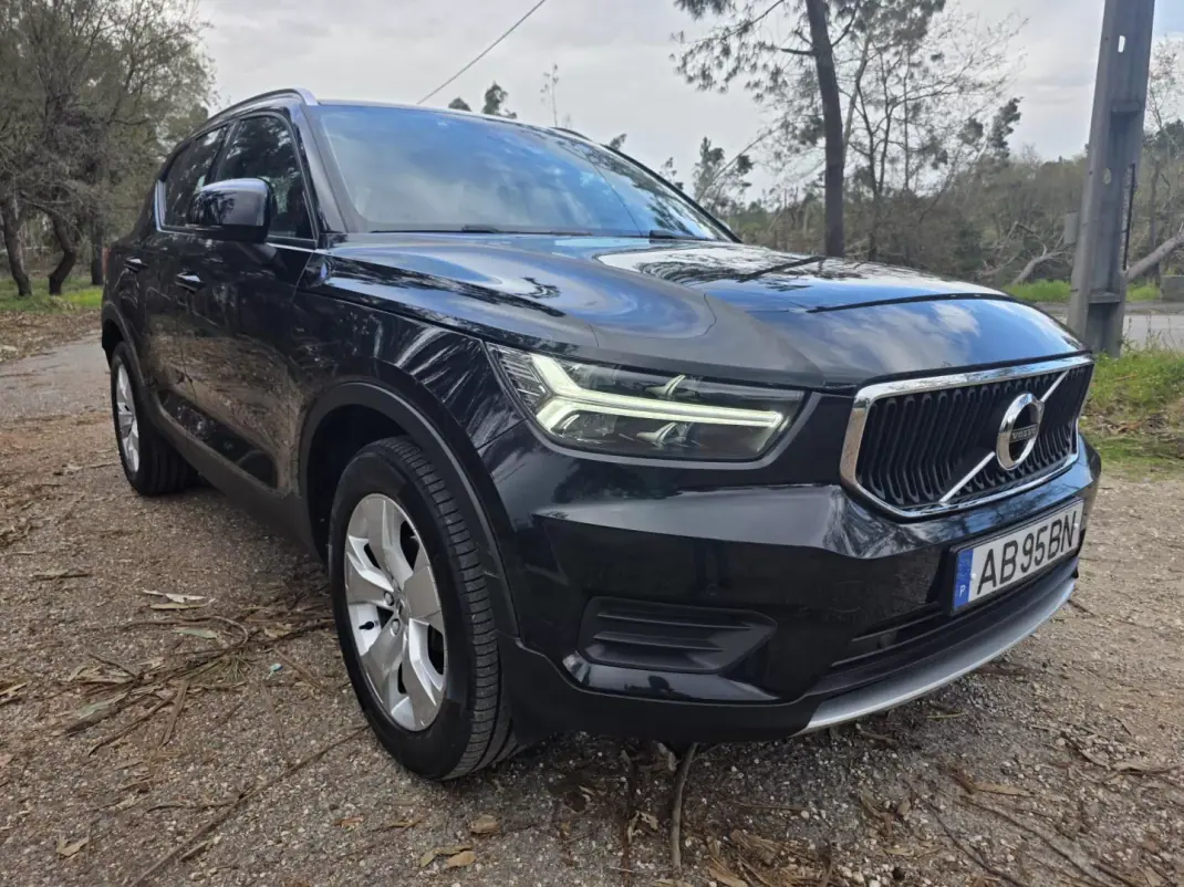 Volvo XC 40 2020 - 24500 EUR, 152300 km - AUTO.MOTO.pt - 152300km - foto 12 de 42