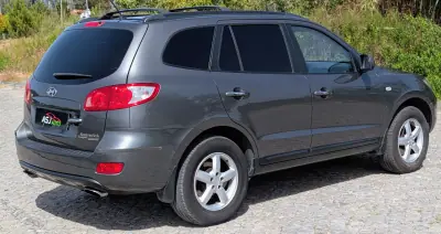 Hyundai Santa Fe 2007 - 5900 EUR, 298896 km - AUTO.MOTO.pt - 298896km - foto 7 de 23