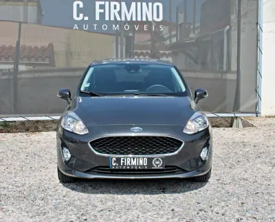 Ford Fiesta 2018 - 9900 EUR, 101396 km - AUTO.MOTO.pt - 101396km - foto 2 de 26