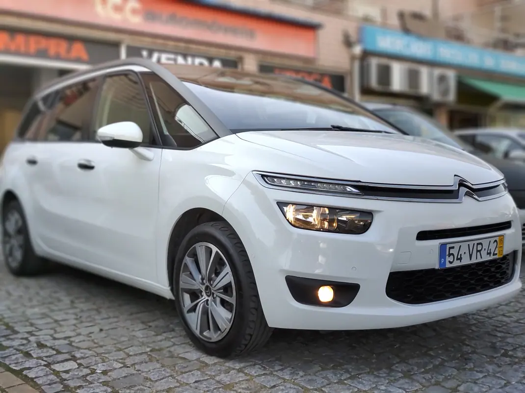 Citroën C4 Grand Picasso 2015 - 10500 EUR, 185000 km - AUTO.MOTO.pt - 185000km - foto 2 de 15