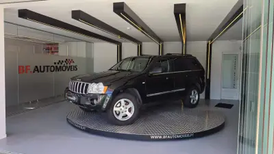 Jeep Grand Cherokee 2005 - 19900 EUR, 267367 km - 267367km - foto 2 de 52