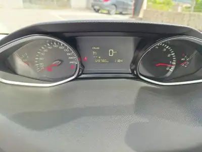 Peugeot 308 SW 2020 - 14500 EUR, 128000 km - AUTO.MOTO.pt - 128000km - foto 21 de 22