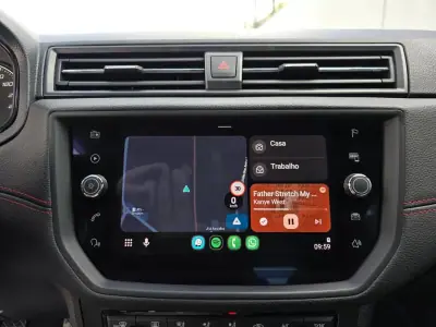 SEAT Arona 2020 - 14500 EUR, 61900 km - AUTO.MOTO.pt - 61900km - foto 25 de 42