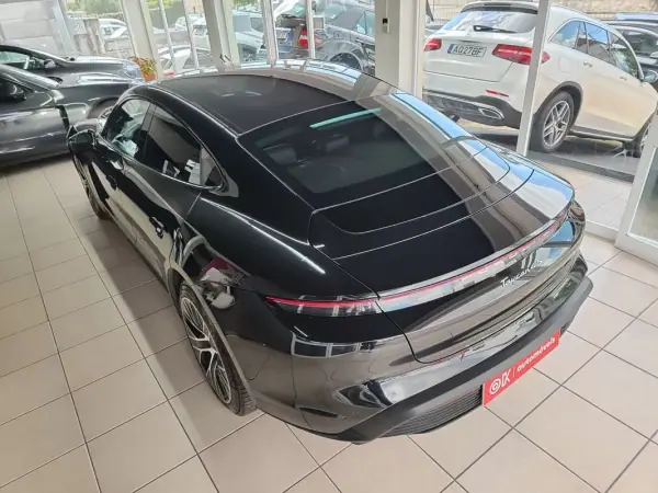 Porsche Taycan 2020 - 61500 EUR, 54000 km - AUTO.MOTO.pt - 54000km - foto 10 de 37