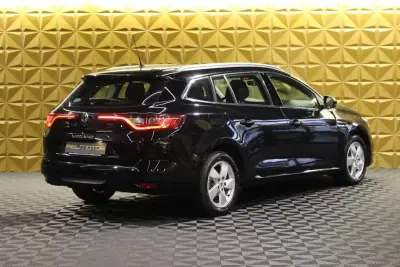 Renault Mégane Sport Tourer 2017 - 9900 EUR, 190000 km - AUTO.MOTO.pt - 190000km - foto 6 de 25