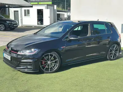 Volkswagen Golf 2019 - 31700 EUR, 98053 km - AUTO.MOTO.pt - 98053km - foto 3 de 20