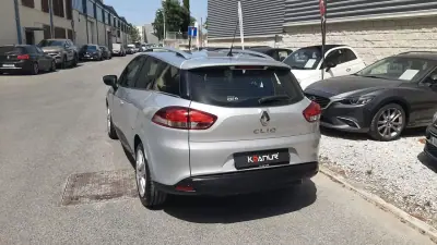 Renault Clio Sport Tourer 2018 - 11890 EUR, 89764 km - AUTO.MOTO.pt - 89764km - foto 21 de 46