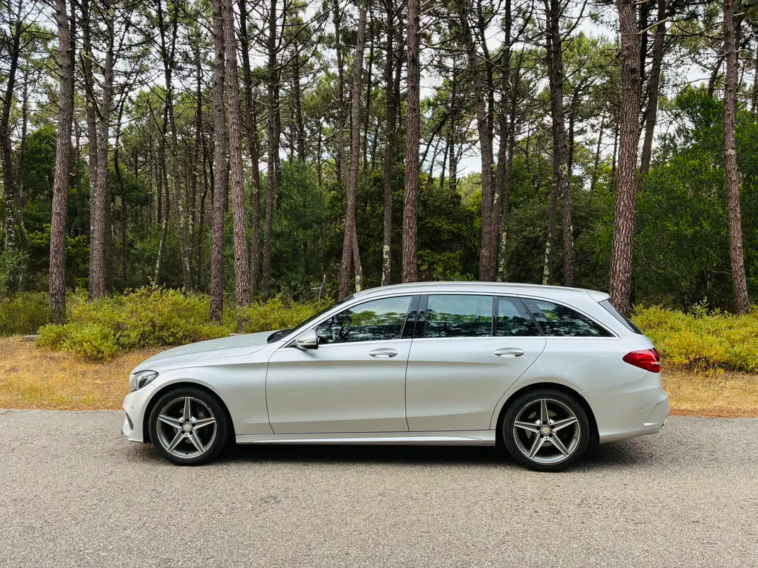 Mercedes-Benz C 220 2015 - 15750 EUR, 245700 km - AUTO.MOTO.pt - 245700km - foto 2 de 10