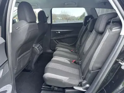 Peugeot 5008 2018 - 14900 EUR, 140000 km - AUTO.MOTO.pt - 140000km - foto 32 de 52
