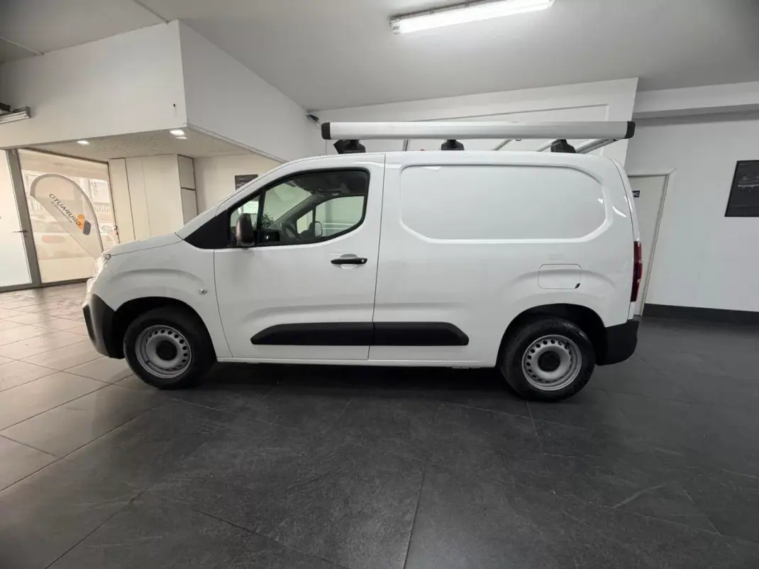 Citroën BERLINGO VAN XL 1.5 BLUE HDI 3 LUGARES 2019 - 12990 EUR, 143000 km - AUTO.MOTO.pt - 143000km - foto 4 de 25
