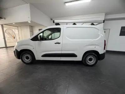 Citroën BERLINGO VAN XL 1.5 BLUE HDI 3 LUGARES 2019 - 12990 EUR, 143000 km - AUTO.MOTO.pt - 143000km - foto 4 de 25
