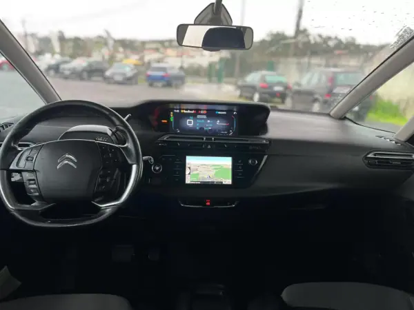 Citroën C4 Grand Picasso 2015 - 10900 EUR, 246000 km - AUTO.MOTO.pt - 246000km - foto 2 de 12