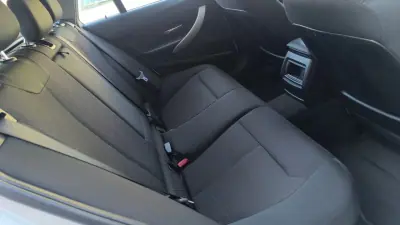 BMW 318 2015 - 12900 EUR, 195000 km - AUTO.MOTO.pt - 195000km - foto 14 de 20