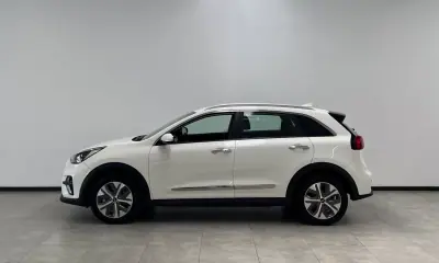 Kia e-Niro 2021 - 21900 EUR, 58000 km - AUTO.MOTO.pt - 58000km - foto 4 de 21