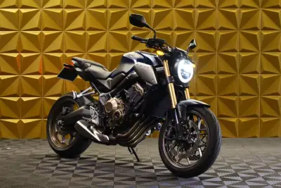 Honda CB 1100 2021 - 6900 EUR, 16000 km - AUTO.MOTO.pt - 16000km - foto 1 de 11