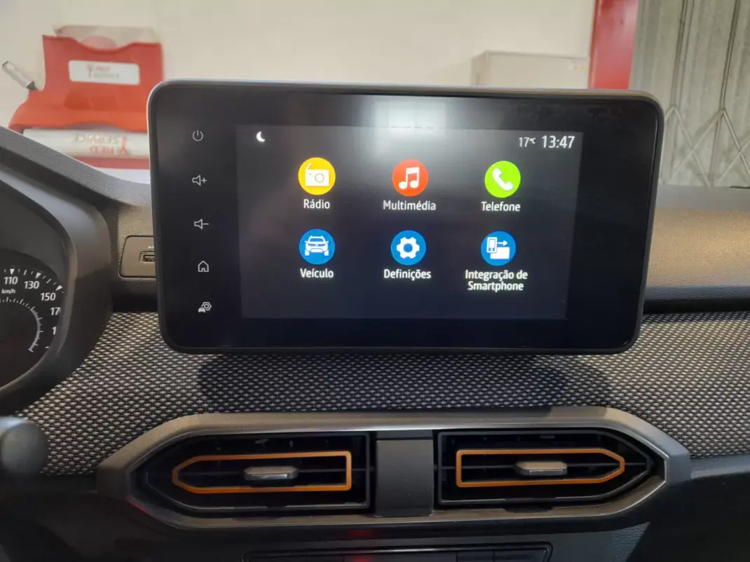 Dacia Sandero 2022 - 15500 EUR, 86971 km - AUTO.MOTO.pt - 86971km - foto 17 de 17