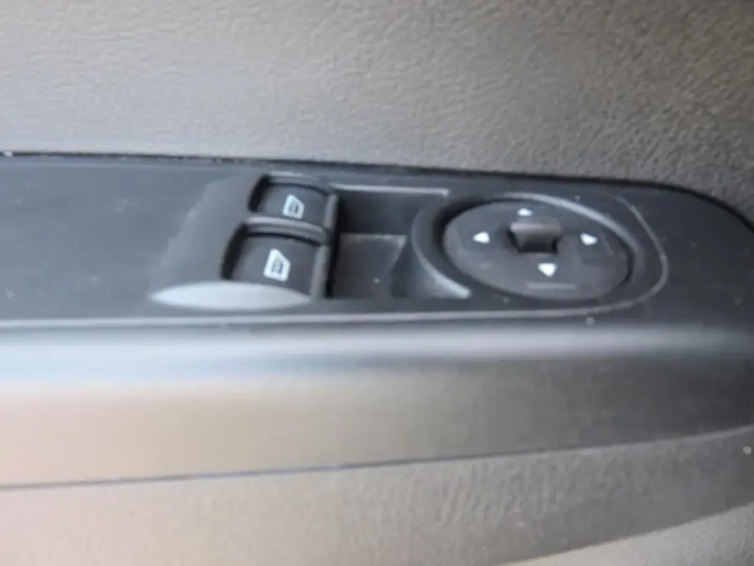 Ford 1.5 TDCi Trend 2022 - 15000 EUR, 51000 km - AUTO.MOTO.pt - 51000km - foto 9 de 11