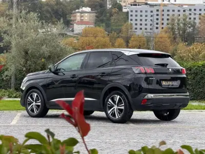 Peugeot 3008 2021 - 21999 EUR, 104700 km - AUTO.MOTO.pt - 104700km - foto 11 de 25