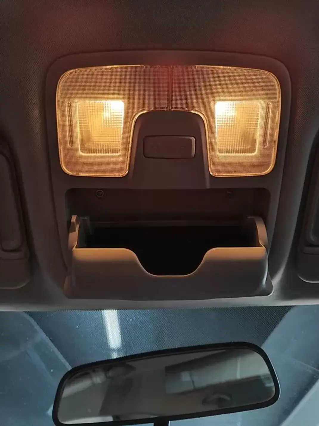 Hyundai ix35 2013 - 9990 EUR, 157000 km - AUTO.MOTO.pt - 157000km - foto 32 de 34