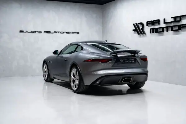 Jaguar F-Type 2020 - 52950 EUR, 52000 km - AUTO.MOTO.pt - 52000km - foto 8 de 41