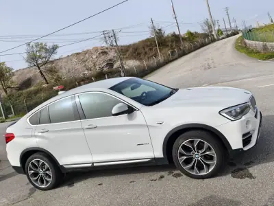 BMW X4 2014 - 23500 EUR, 223000 km - AUTO.MOTO.pt - 223000km - foto 16 de 42