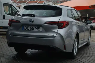 Toyota Corolla Touring Sports 2023 - 24680 EUR, 40100 km - AUTO.MOTO.pt - 40100km - foto 18 de 27