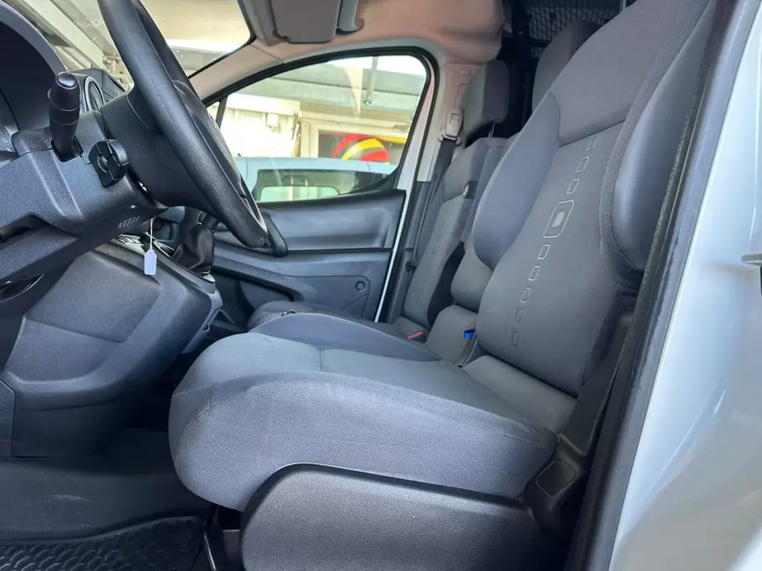 Citroën Berlingo 2016 - 12900 EUR, 101818 km - 101818km - foto 13 de 27