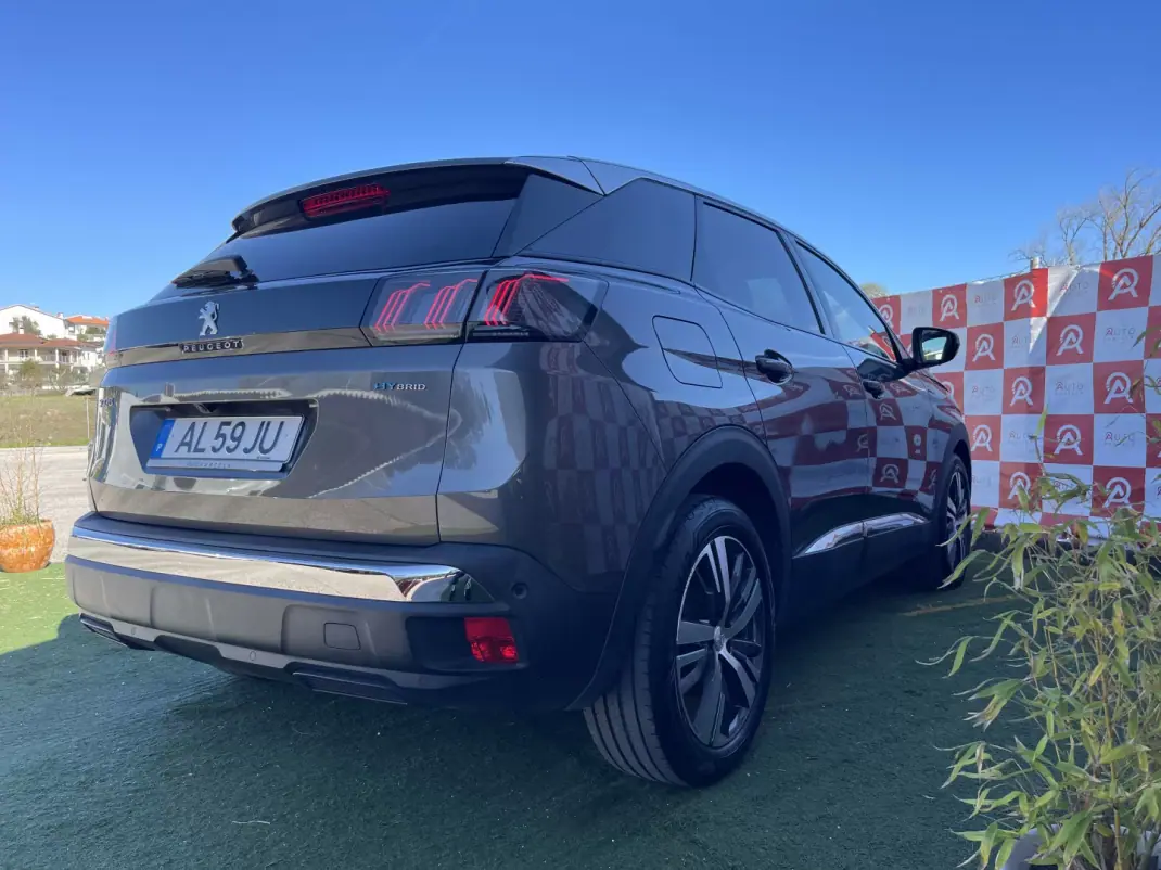 Peugeot 3008 2021 - 23990 EUR, 89615 km - AUTO.MOTO.pt - 89615km - foto 3 de 28