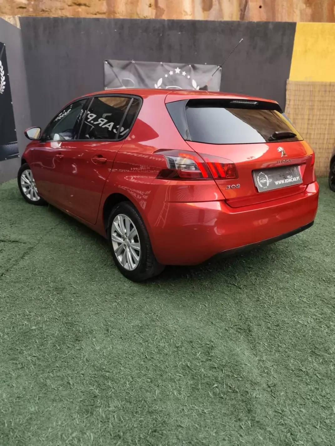 Peugeot 308 2019 - 11990 EUR, 155000 km - AUTO.MOTO.pt - 155000km - foto 4 de 16
