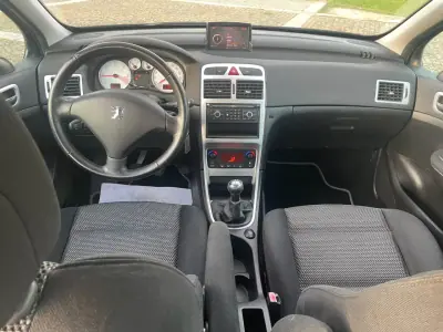 Peugeot 307 SW 2007 - 8000 EUR, 157000 km - foto 6 de 10