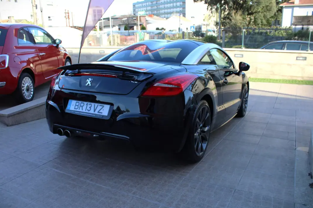 Peugeot RCZ 2012 - 12990 EUR, 189000 km - AUTO.MOTO.pt - 189000km - foto 22 de 25