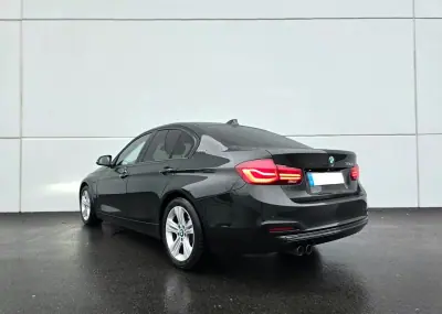 BMW 330 2017 - 18990 EUR, 115000 km - AUTO.MOTO.pt - 115000km - foto 6 de 40