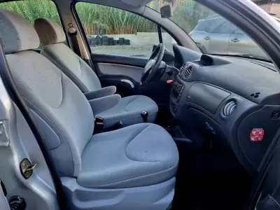 Citroën C3 2004 — foto 4 de 8
