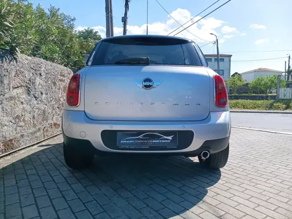 MINI Countryman 2011 - 11500 EUR, 195000 km - AUTO.MOTO.pt - 195000km - foto 7 de 14