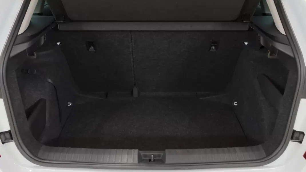 Skoda Kamiq 2024 - 18850 EUR, 54000 km - AUTO.MOTO.pt - 54000km - foto 8 de 33