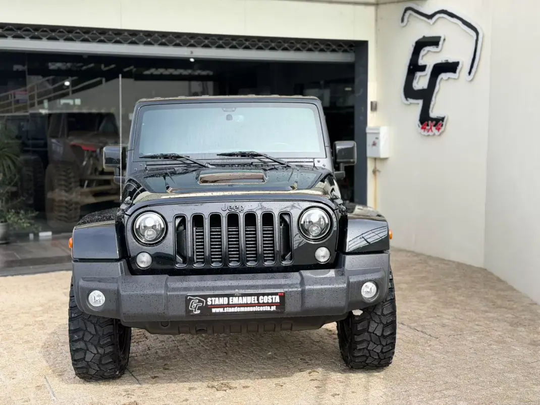 Jeep Wrangler Unlimited 2016 - 48000 EUR, 158000 km - 158000km - foto 2 de 14