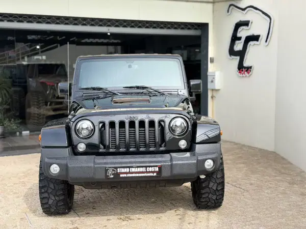 Jeep Wrangler Unlimited 2016 - 48000 EUR, 158000 km - AUTO.MOTO.pt - 158000km - foto 2 de 14